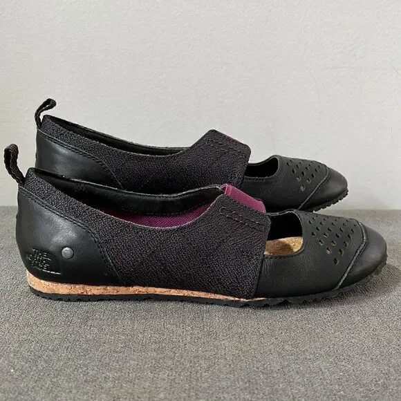 The North Face Mary Jane Shoe Size 5 - Picture 2 of 8